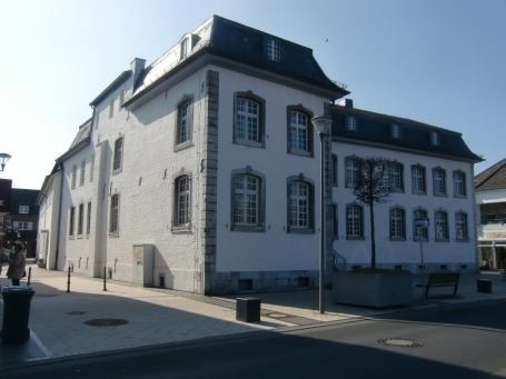 Geilenkirchen : Konrad-Adenauer-Straße, Haus Basten